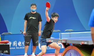 孙颖莎获得乒超MVP 孙颖莎获得乒超MVP